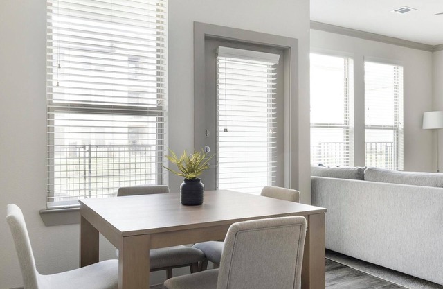 Landing | Incredible 1BD, Gym, Pool