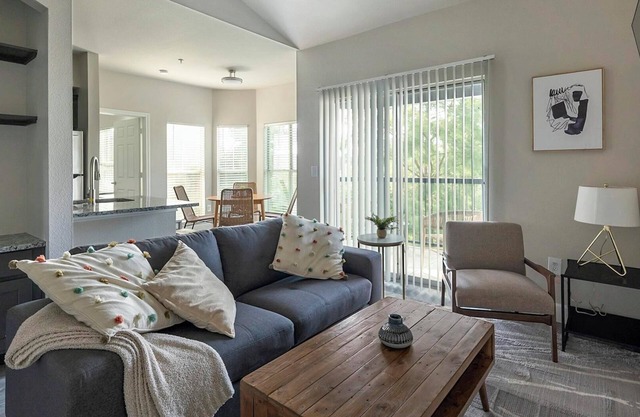 Landing | Incredible 2BD, Gym, Clubhouse