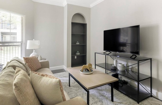 Landing | Stylish 1BD, Clubhouse, Pool