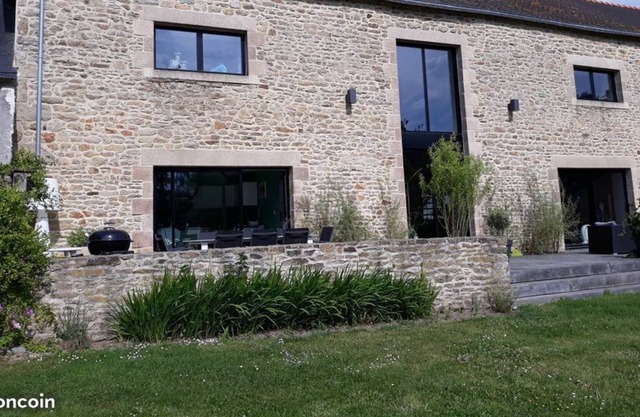 Large family house on 2000 m2 of land