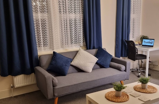Large house with Garden in Maidstone