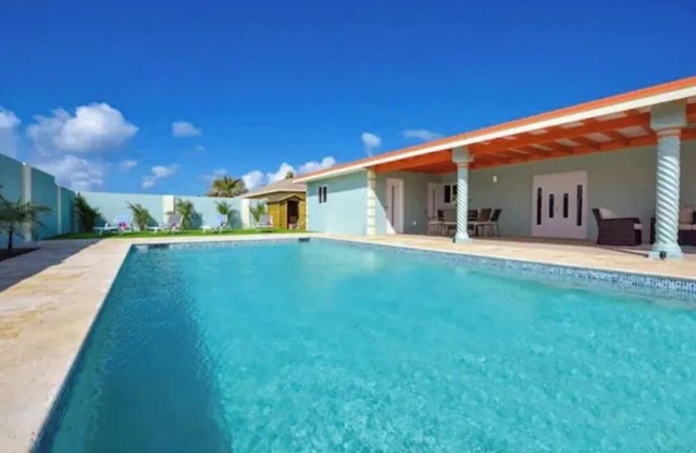 Large Spacious pool/patio with open concept near all amenities and best beaches.