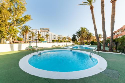 Las Buganvillas