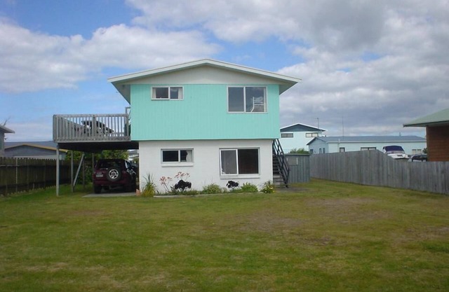Lazy Days (at Whangamata)