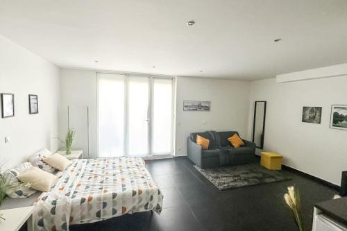 Le Repaire Pantin- studio lumineux