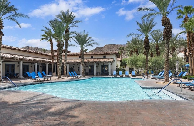 Legacy Villa Resort- 48613 Classic Drive