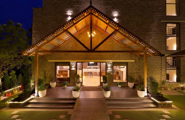 Lemon Tree Hotel Kasauli