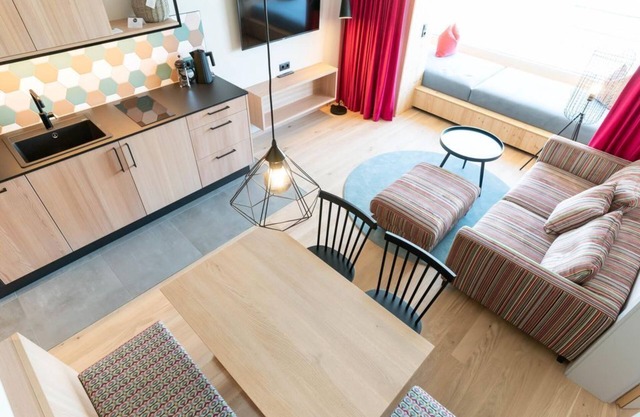 Lena & Ida Aparts 66 from 10 nights B&B + Smart Kit. - Apart & Suites Hotel Weiden