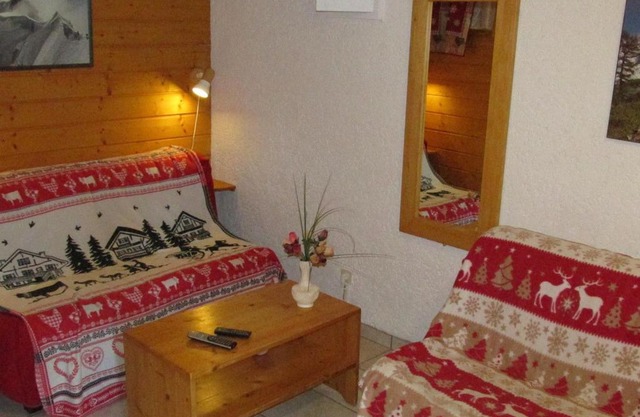 Les Gets - T2 avec balcon proche centre et télécabine, animaux acceptés, parking, 5 pers - FR-1-623-190