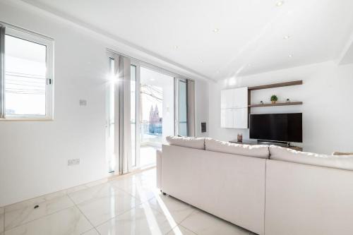 Lily of the Hill - 2 Bedr, 3 bath