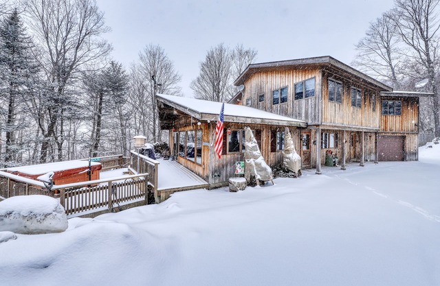 Limited-Time Discounted Deals | Private Hot Tub & Ping-Pong | Close to Ski