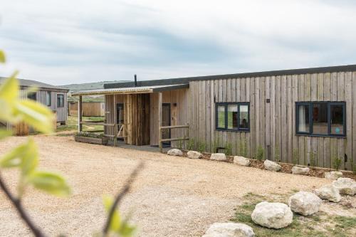 Little Lodge At Tapnell Farm