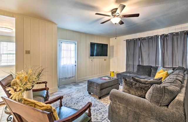 Little Rock Home ~ 5 Mi to Downtown!