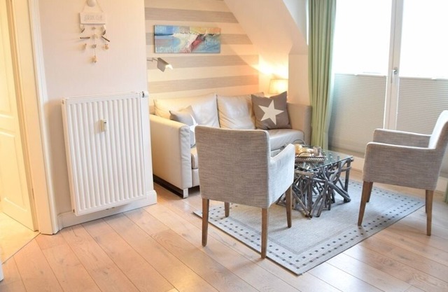 Live in a central location with a view of the Wadden Sea in List on Sylt