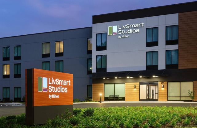 LivSmart Studios by Hilton Tullahoma