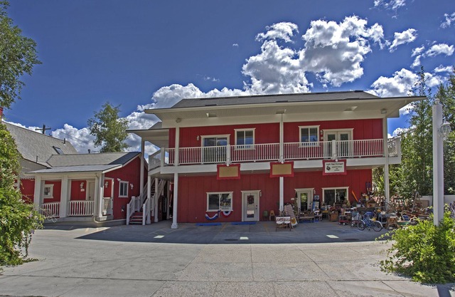 Located on Main Street, walk to everything in Midway! Can add another bedroom!