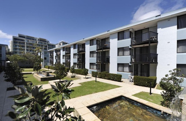 Lodestar Waterside Apartments