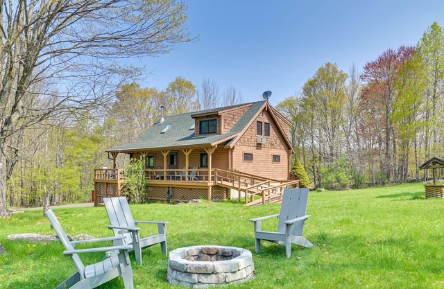 Log Cabin: 9 Mi to Plattekill & Belleayre Mtn