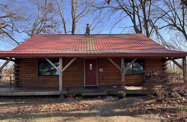 Log Cabin By Webster Lake