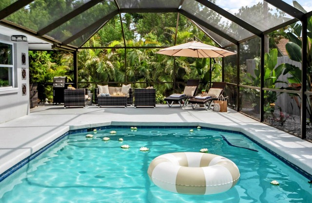 🪷Lotus House-Relaxation-few Minutes to🏖️ Beaches-🏊Heated Pool