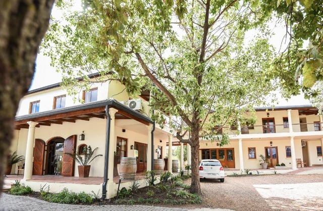 Lovane Boutique Wine Estate 