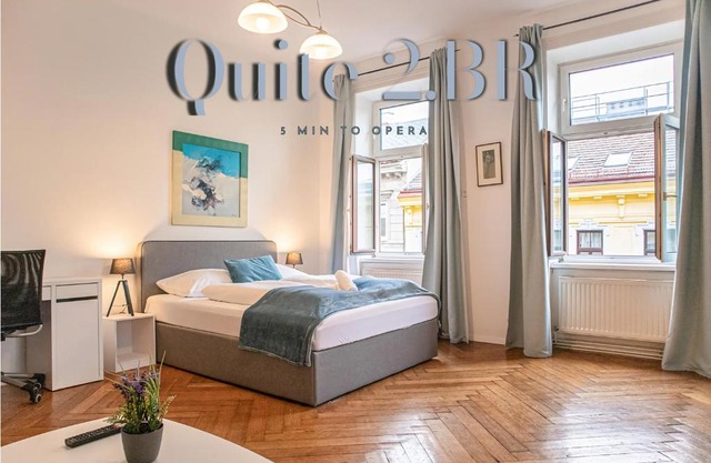 Lovely 2BR Apt, Near AKH, Perfect for Longstays