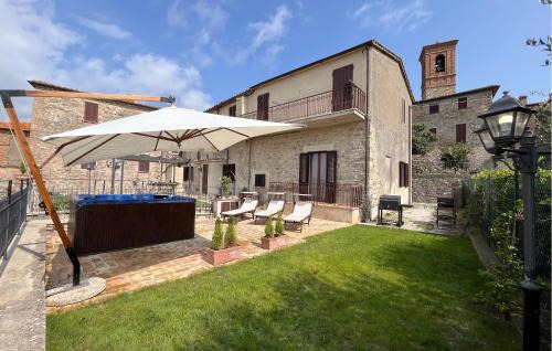 Lovely Apartment In Civitella Benazzone