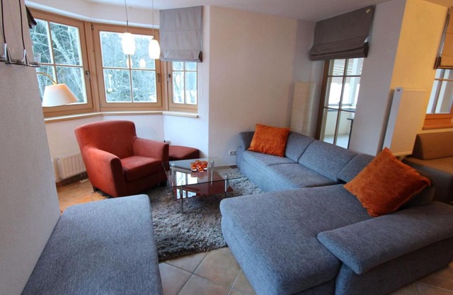 Lovely Chalet with Sauna Ski Storage Heating Carport