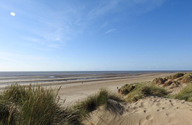 Lovely en suite bedroom near Formby Pinewoods