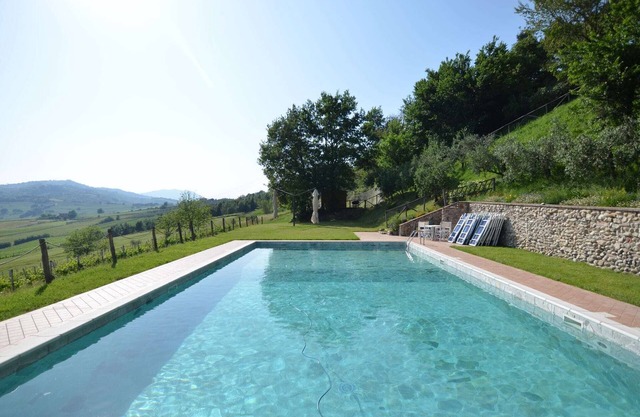 Lovely Holiday Home with Pool in Monte Colombo