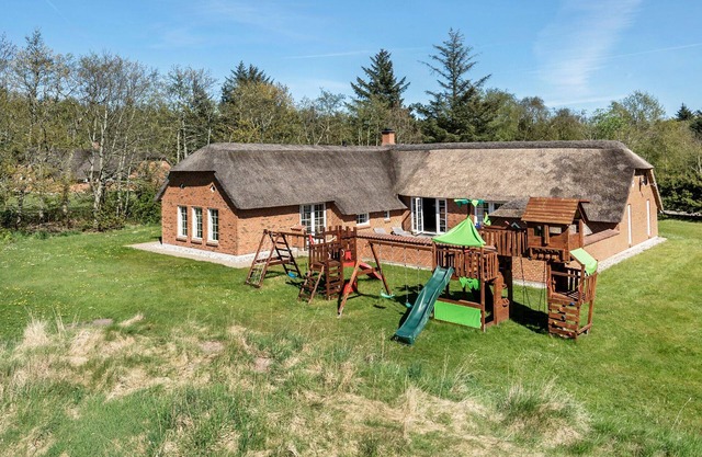 Lovely home in Ulfborg with sauna