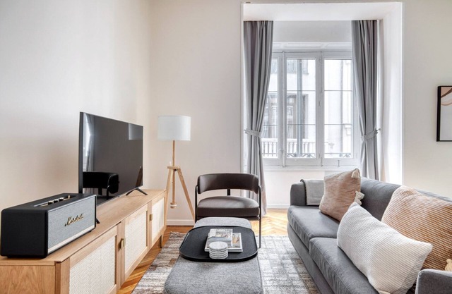Lovely Palacio 1BR nr city center, by Blueground