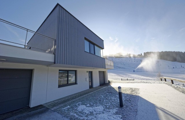 Lovely spacious house with a sauna by the slopes