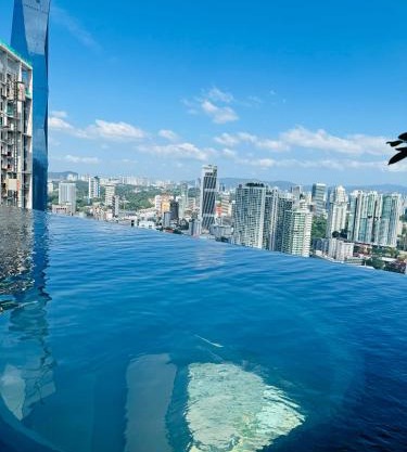 Lucentia Residence Infinity swimming pool BY Lalaport