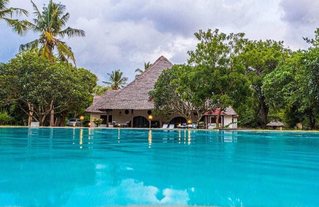 Lux Suites Kivulini Cottages Diani