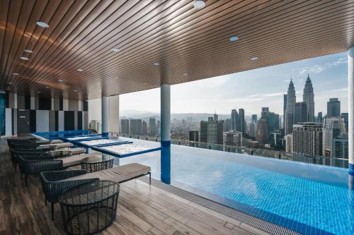 LUXE Infinitum KLCC by DX