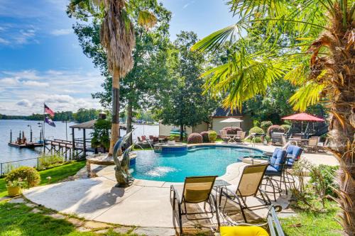 Luxe Lakefront Apartment with Shared Pool and Dock!