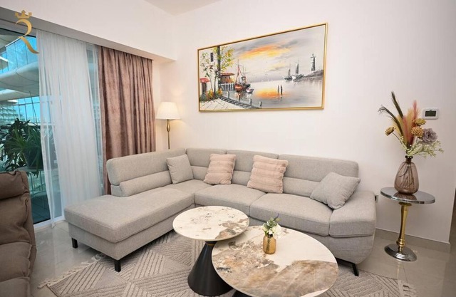 Luxurious 2BR Apartment - Modern Living in Al Raha, Near Yas Island