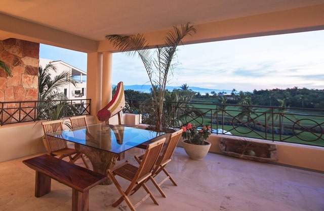 Luxurious 3 Bedroom Condo