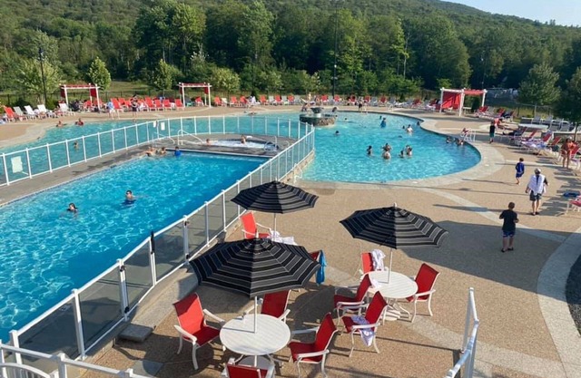 Luxuruy modern studio at River Walk Resort with balcony view of Mountain VIP fl