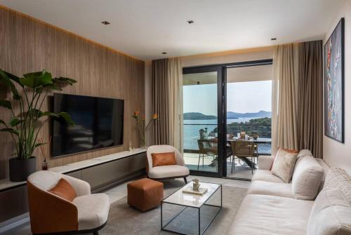 Luxury Apartment D&D with Sea Access