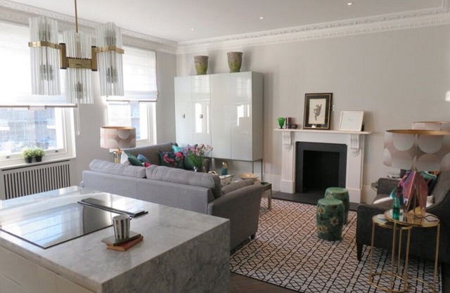 Luxury apartment in Hyde Park area