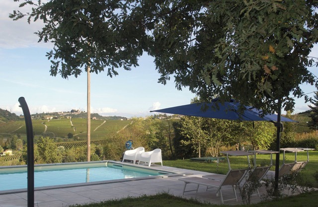 Luxury apartment with pool in the heart of the Piemonte @ Tenuta Dei Vicini