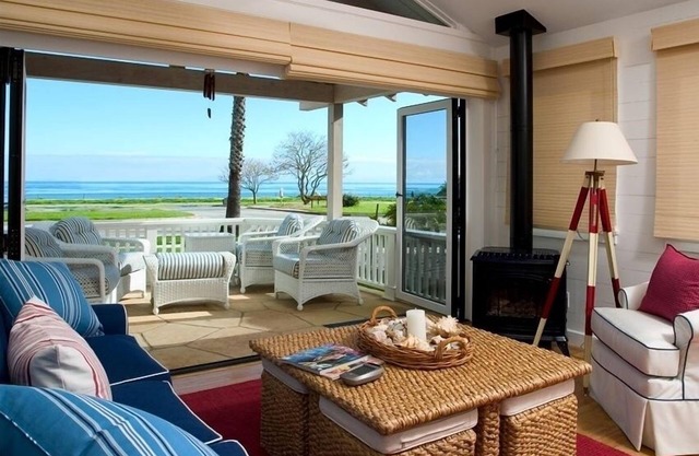 Luxury Beach Cottage with Breathtaking Ocean Views