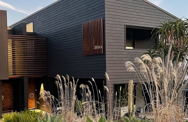 Luxury Beach House - Book 2 nights and get 1 night FREE T & C's apply