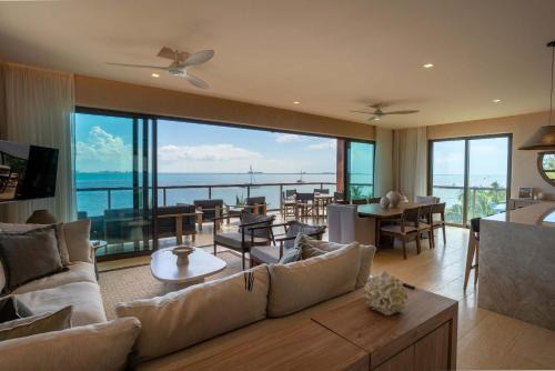 Luxury Beachfront 4BR Apartment in Isla Mujeres