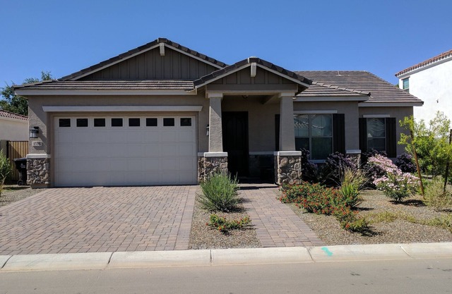 Luxury House in Gated Gilbert Community, Near Everything!
