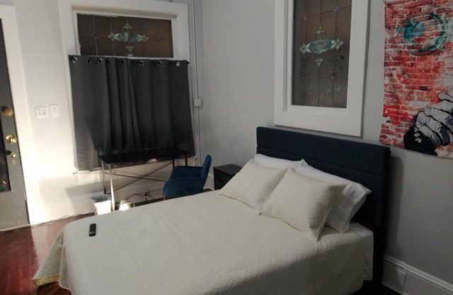 Luxury Queen and sofa bed full house amenities rm 3