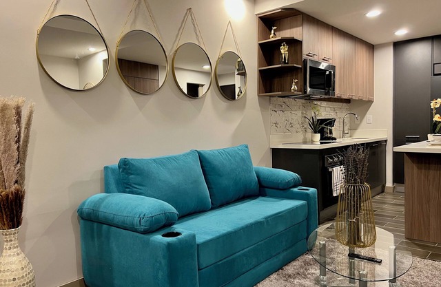 Luxury studio apartment near the airport