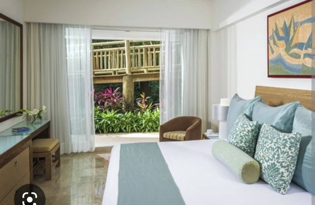 Luxury studio- golf resort on the beach! NEW Cirque du Soleil entertainment!